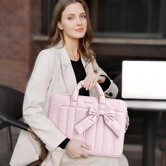 MOSISO Laptop Case 13.3 inch, 13-13.3 inch Puffy Laptop Sleeve Compatible with MacBook Neo/Air 13.6 M5 M4 M3 M2 M1/Pro 13/14, HP Dell ASUS Lenovo, Rectangle Quilted Carrying Bag with Bow&Handle, Pink