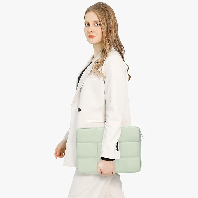 MOSISO Laptop Case 16 inch, 15-15.6 inch Puffy Laptop Sleeve Compatible with MacBook Pro 16 M4 M3 M2 M1,HP Acer Dell Lenovo ASUS Notebook, Rectangle Quilted Puffer Computer Bag for Women, Sage Green