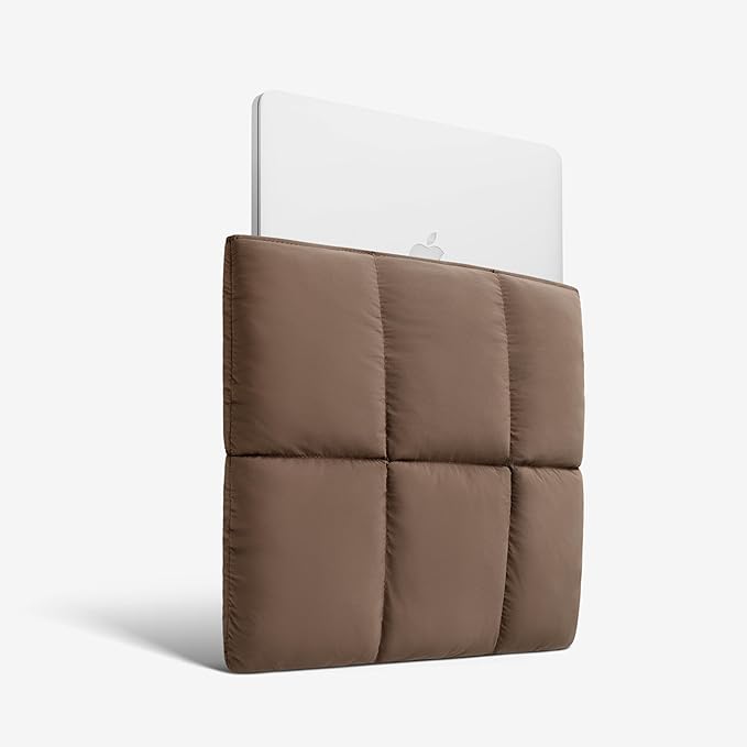 Comfyable Puffy Laptop Sleeve 15 16 Inch, Quilted Puffer Laptop Carrying Case for Women, Pillow Pouch Compatible for MacBook Air M5 & MacBook Pro M5 Pro/Max 2026, Mocha Brown