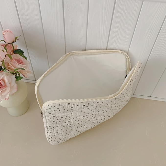 Puffy Laptop Sleeve 13-15.6 Inch Corduroy Quilted Laptop Protective Case Cute Floral Computer Sleeve Protective for MacBook (Cream Ditsy, 13-14 Inch)