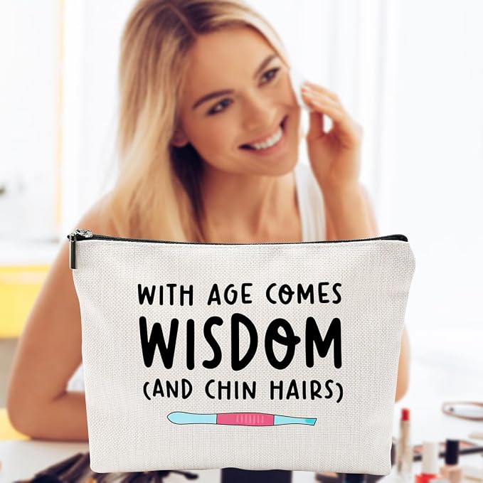 ZUYUROU Funny Makeup Bag for Women Birthday Gifts Best Friend Mom, Travel Cosmetic Pouch Organizer for Toiletries, With Age Comes Wisdom Humor Gift