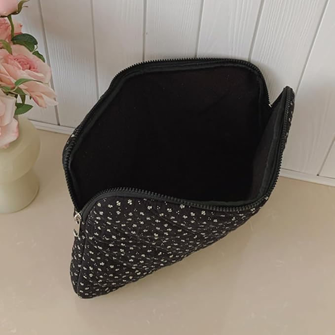 Puffy Laptop Sleeve 13-15.6 Inch Corduroy Quilted Laptop Protective Case Cute Floral Computer Sleeve Protective for MacBook (Black Ditsy Floral, 13-14 Inch)