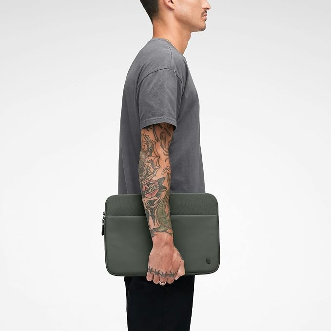 Incase A.R.C. Laptop Sleeve 14 Inch – MacBook Case with Faux Fur Lining, External Pocket – Fits MacBook Pro Air Lenovo Dell HP – Laptop Cover, Computer Case - Travel, Work, College - Smoked Ivy