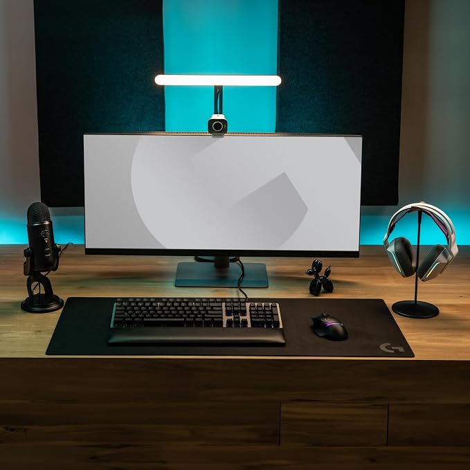 Blue Yeti USB Microphone - Blackout Edition (Renewed)