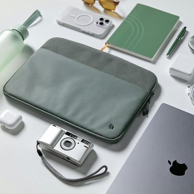 Incase A.R.C. Laptop Sleeve 14 Inch – MacBook Case with Faux Fur Lining, External Pocket – Fits MacBook Pro Air Lenovo Dell HP – Laptop Cover, Computer Case - Travel, Work, College - Smoked Ivy