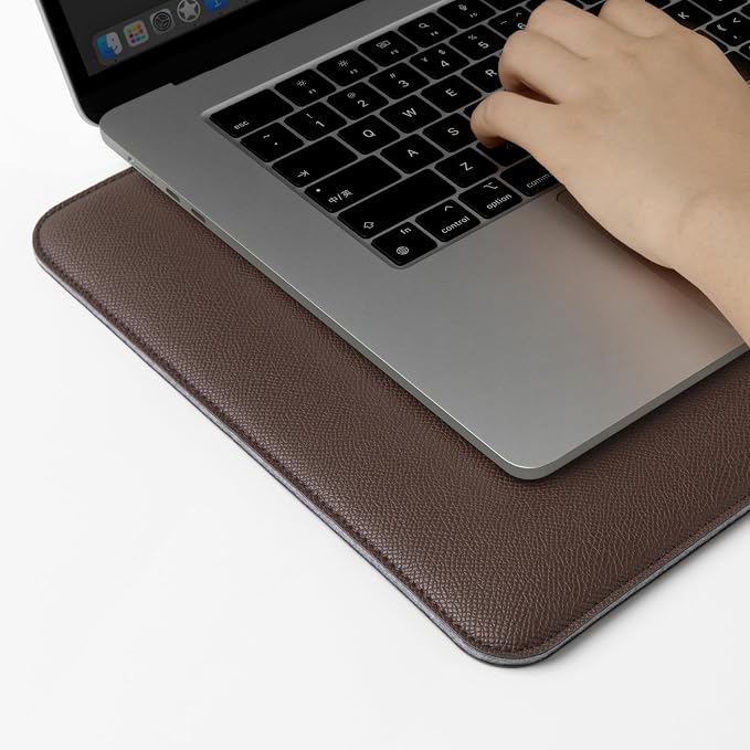 Comfyable Laptop Sleeve 13 Inch Precisely Compatible with MacBook Air M5 2026 & MacBook Pro/Neo A18, Faux Leather Cover Case, Coffee