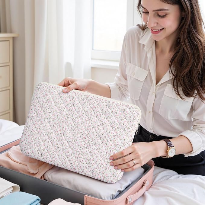 13-14 inch Cotton Quilted Laptop Sleeve for Women, Aesthetic Puffy Laptop Case Carrying Bag Compatible with MacBook Air/Pro 13/Pro 14, Soft Computer Liner Bag (Pink Floral, 13.3 inch)